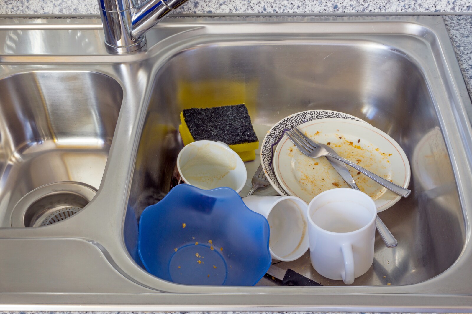 How to have a better conversation about dirty dishes in photo